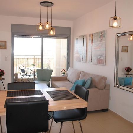 Berger'S Apartment Ейлат Екстериор снимка