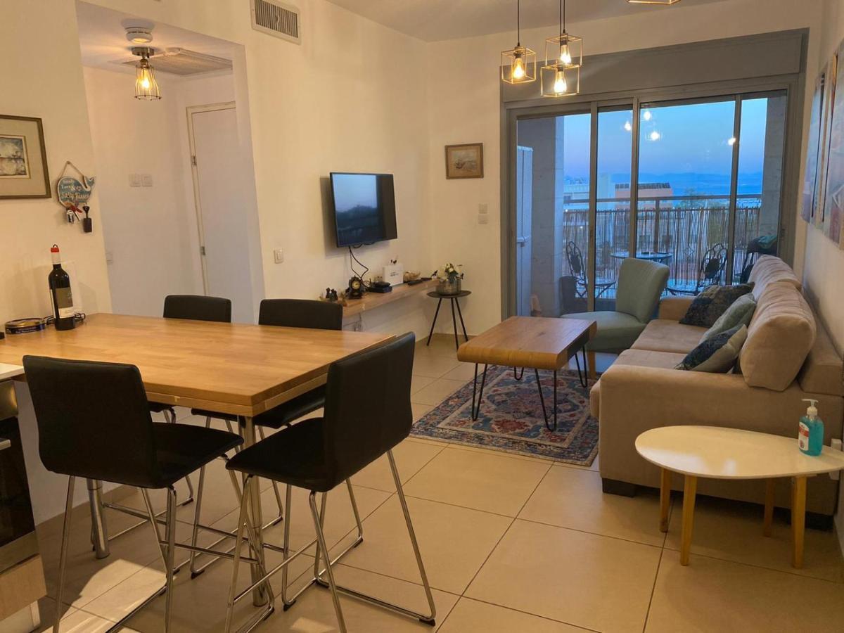 Berger'S Apartment Ейлат Екстериор снимка