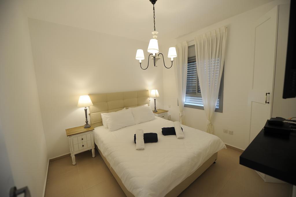 Berger'S Apartment Ейлат Екстериор снимка